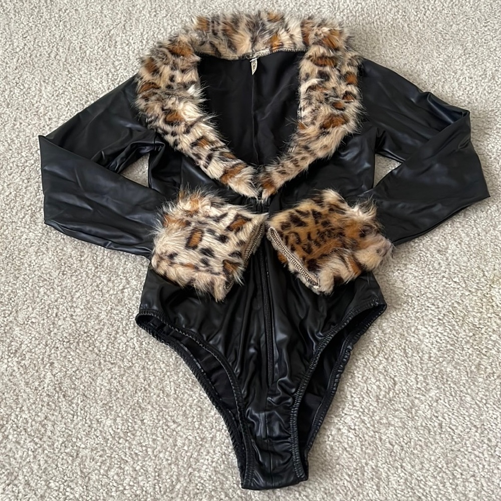 Faux leather Bodysuit